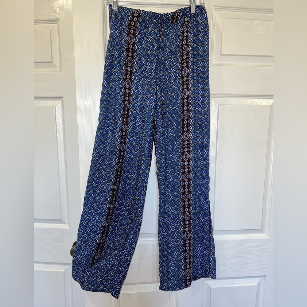 Solemio boho wide leg lightweight pants. Size Large